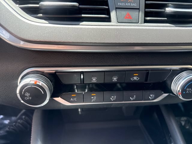 Used 2025 Nissan Altima 2.5 SR AWD/4WD image 15