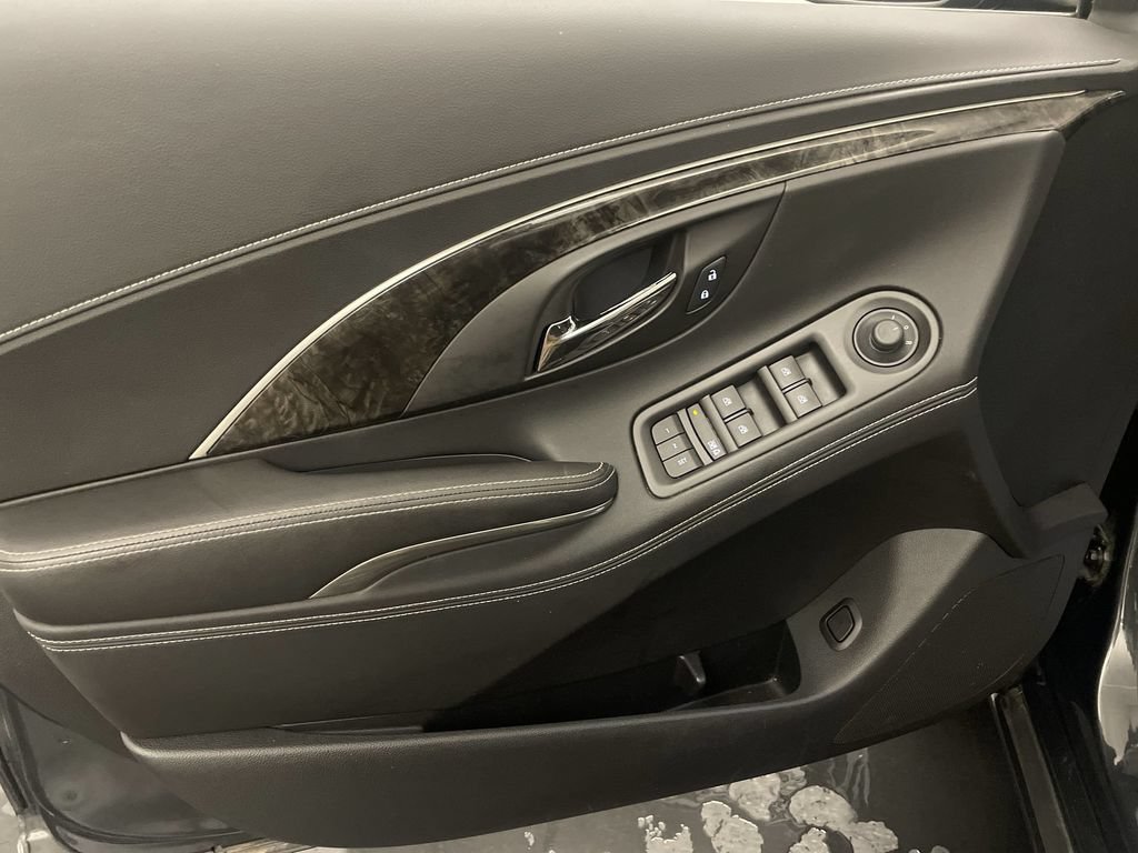 Used 2014 Buick LaCrosse Leather FWD image 17