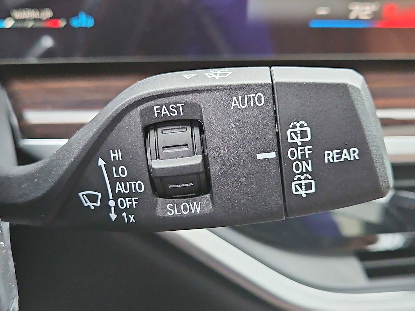 New 2026 BMW X5 M60i w/ Climate Comfort Package image 24