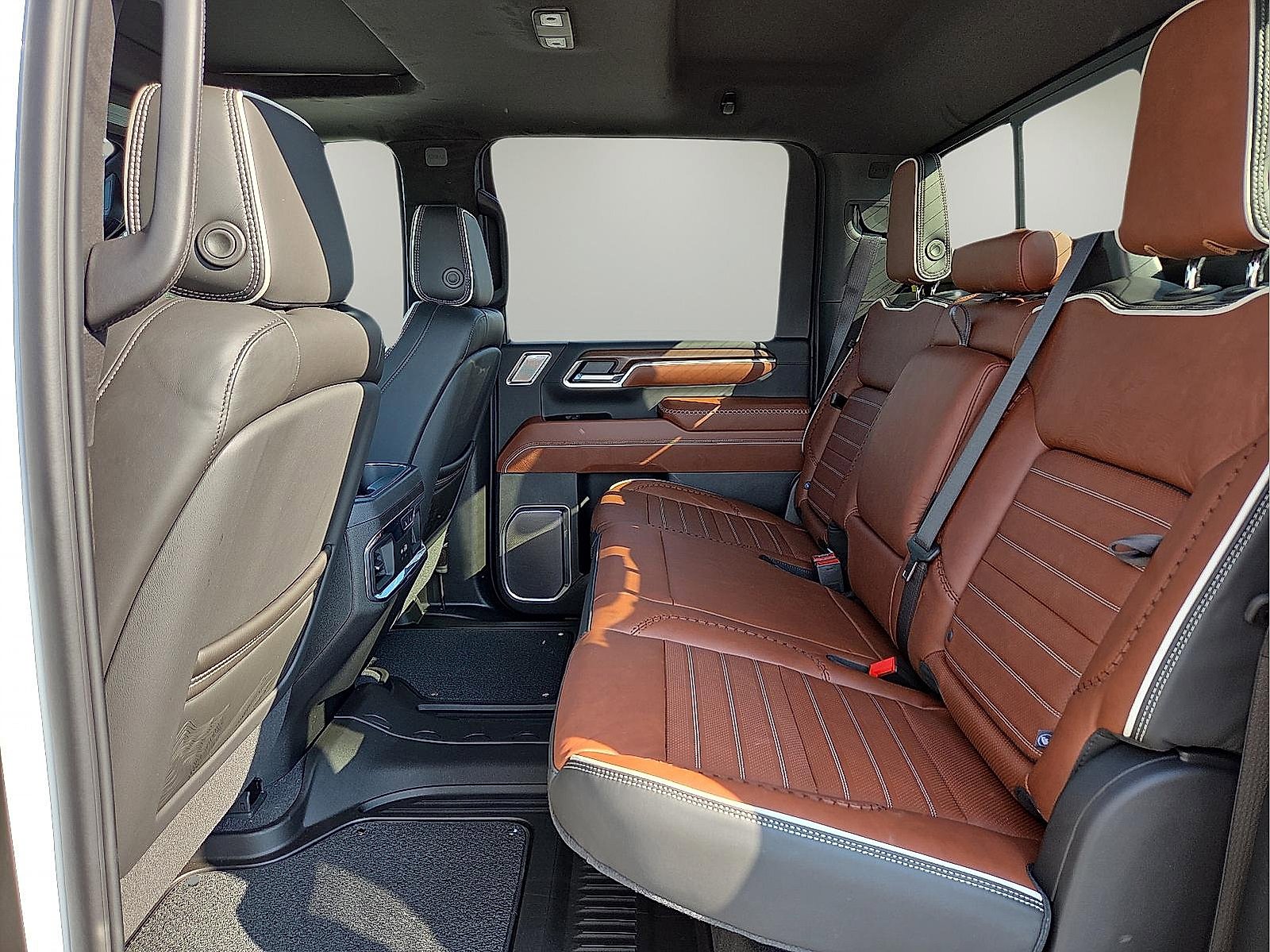 New 2026 GMC Sierra 2500 Denali Ultimate w/ Max Trailering Package image 10