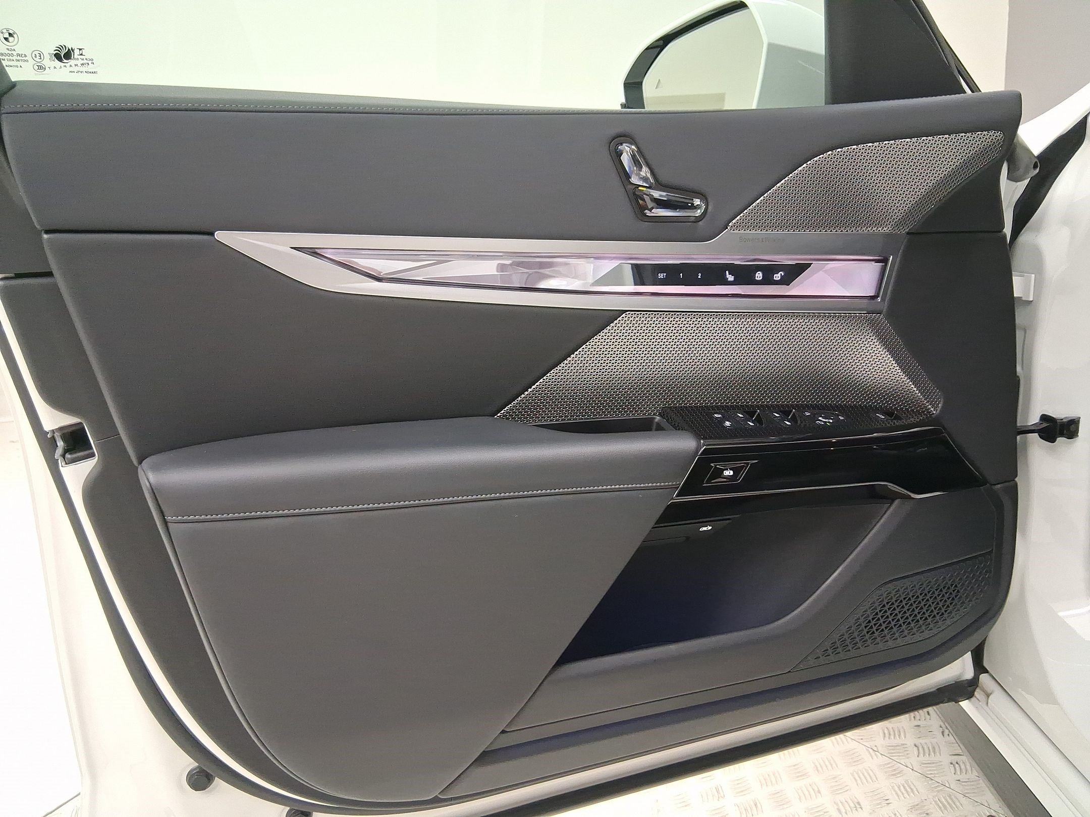 Used 2023 BMW 740i RWD image 14