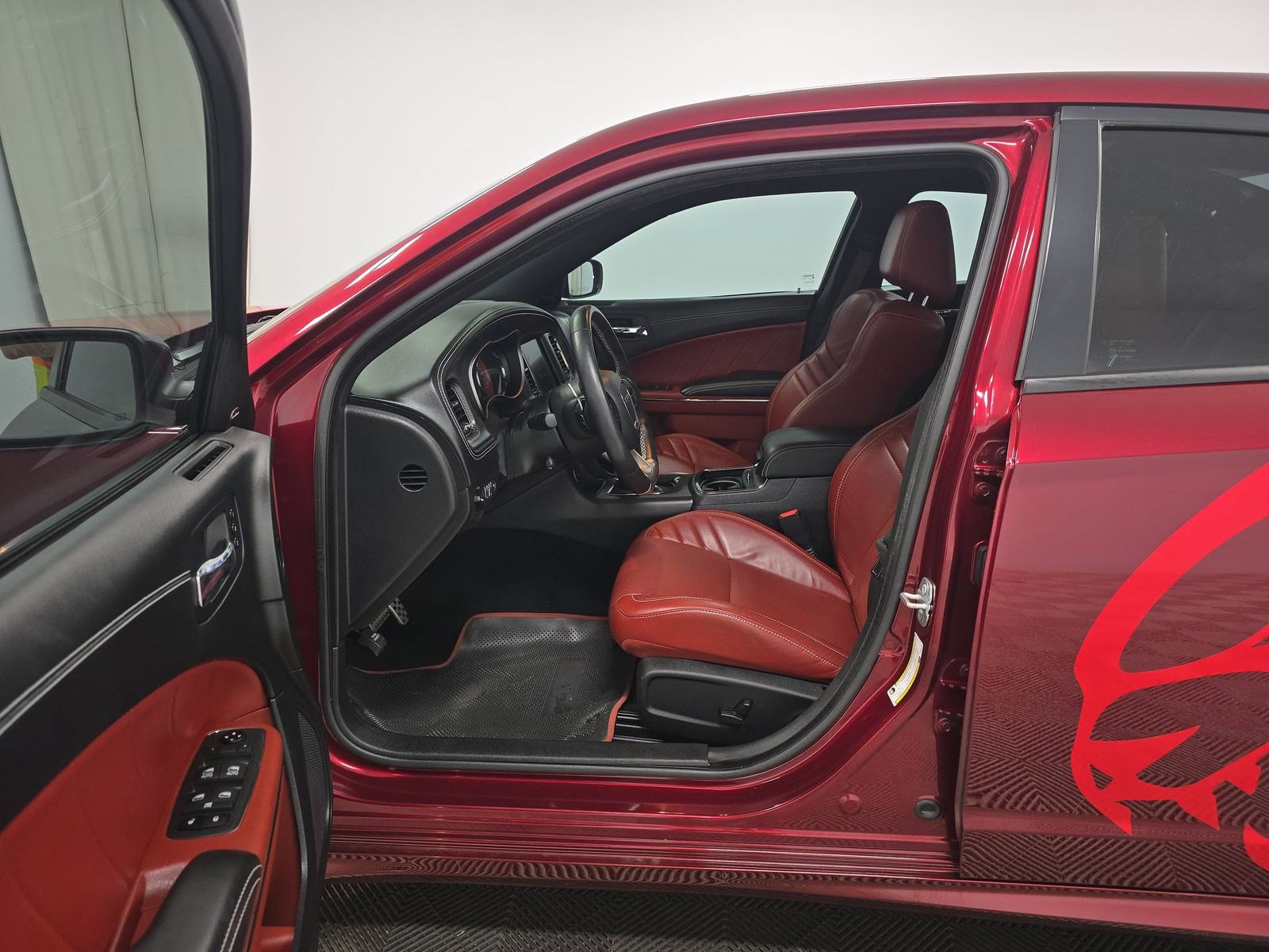 Used 2021 Dodge Charger SRT Hellcat w/ Harman/Kardon Audio Group RWD image 8