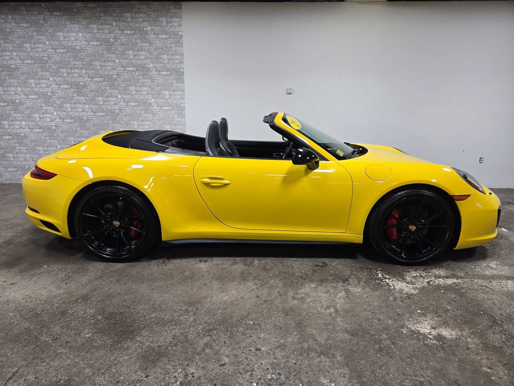 Used 2017 Porsche 911 Carrera 4S image 5