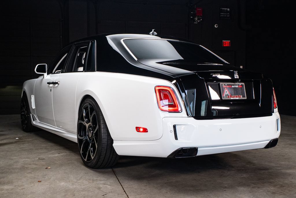 Used 2022 Rolls-Royce Phantom Sedan w/ The Phantom Package RWD image 26