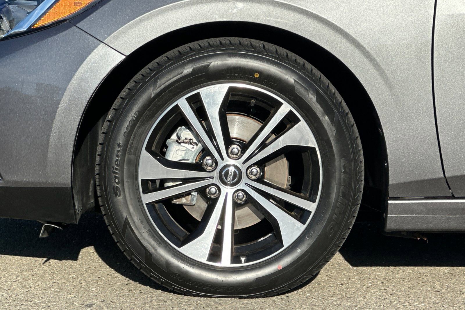 Used 2023 Nissan Sentra SV image 32