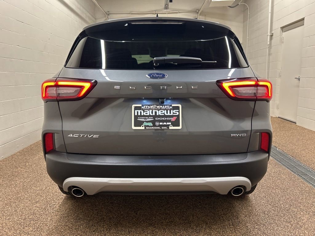 Used 2025 Ford Escape Active AWD/4WD image 3