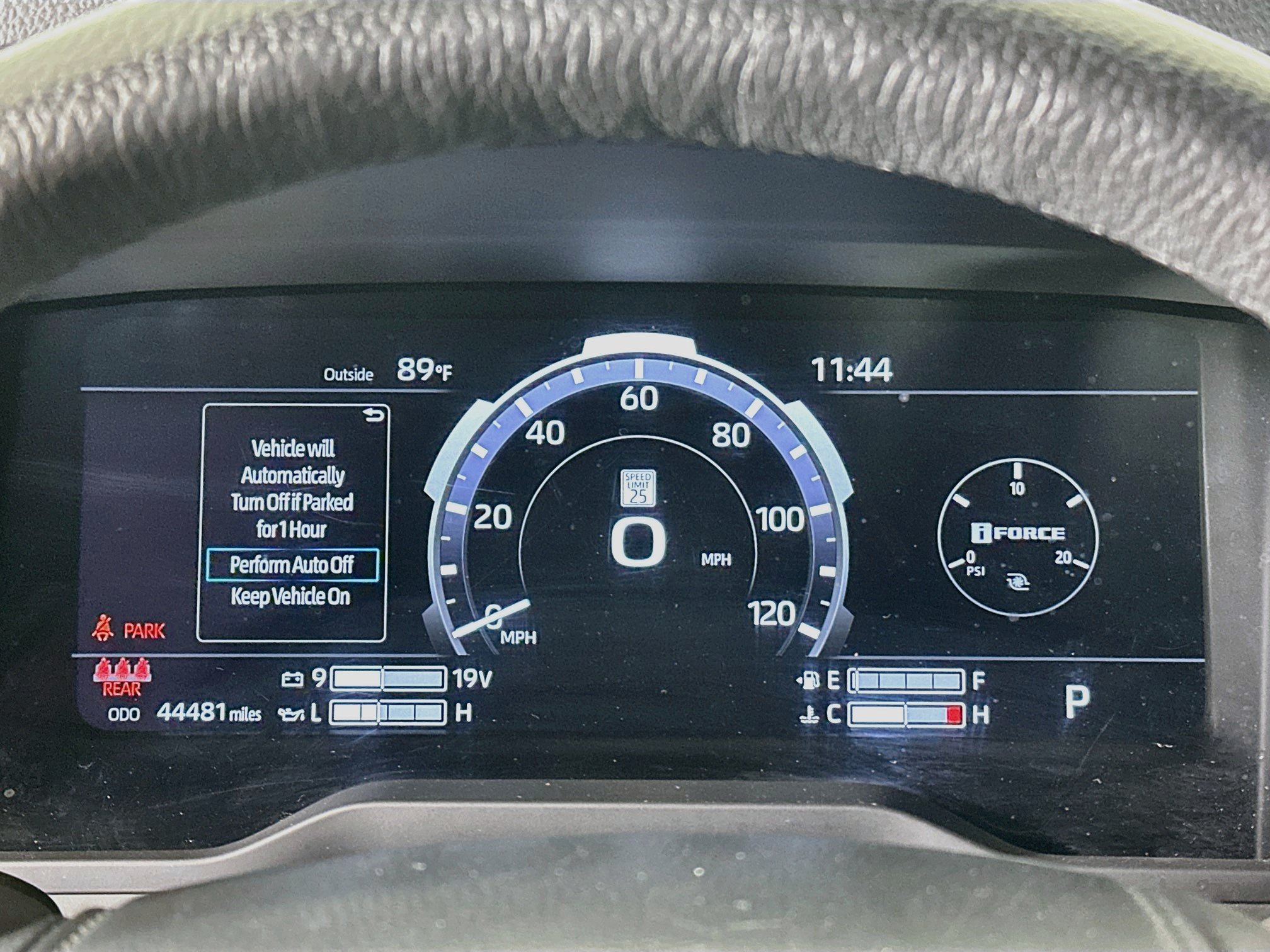 Used 2025 Toyota Tundra Limited AWD/4WD image 19