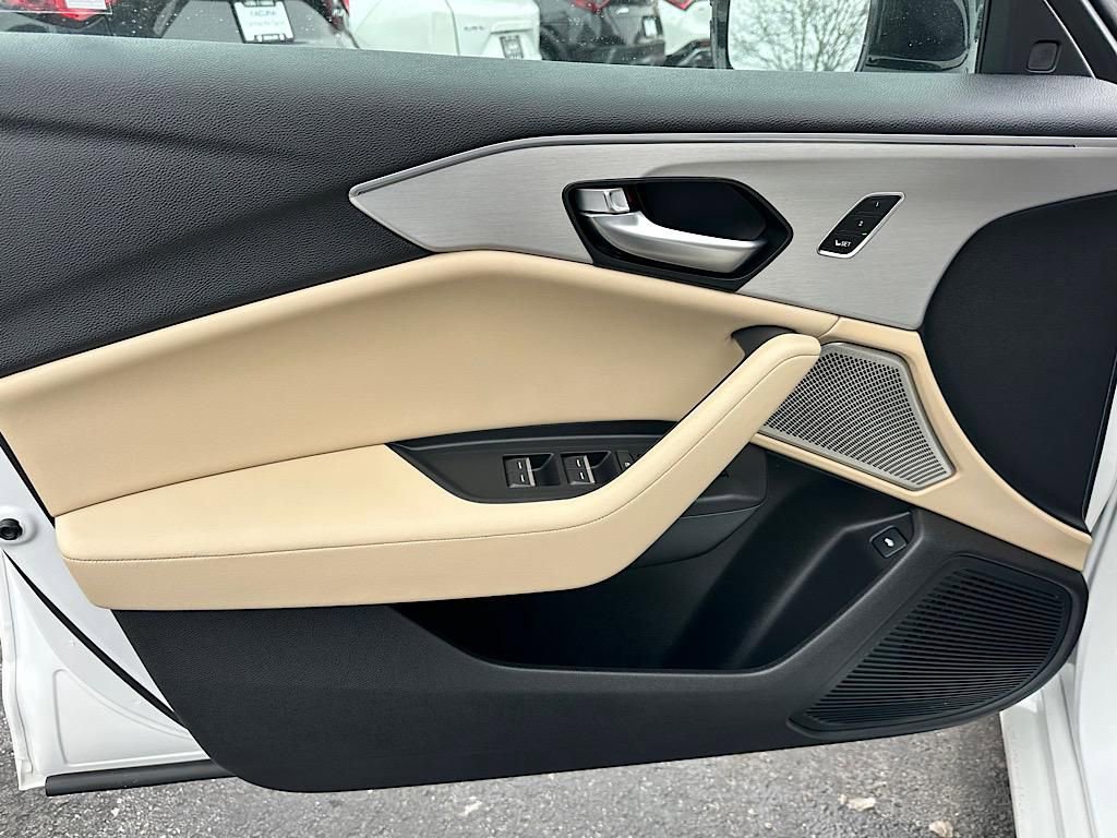 Certified 2025 Acura TLX w/ Technology Package image 20