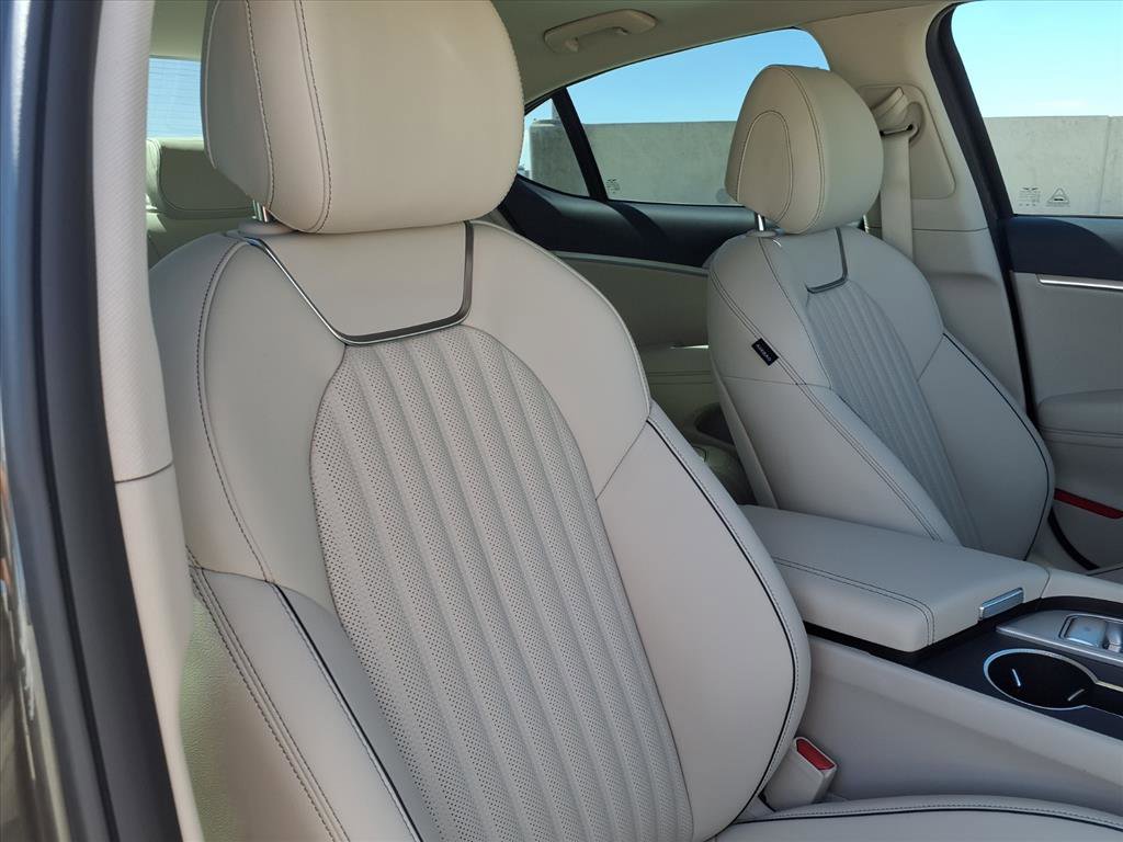 Certified 2026 Genesis G70 2.5T Prestige image 12