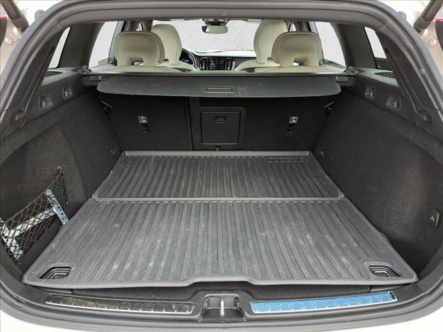 Used 2024 Volvo V60 B5 Cross Country Ultimate w/ Protection Package Premier AWD/4WD image 6