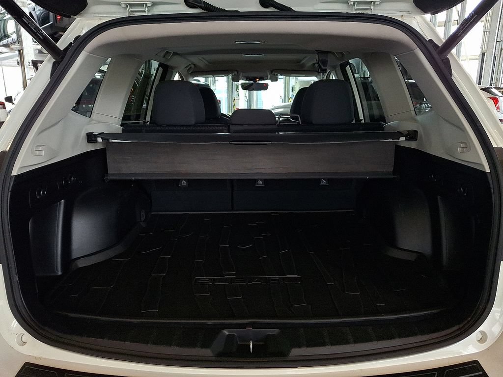 Used 2020 Subaru Forester Premium AWD/4WD image 30