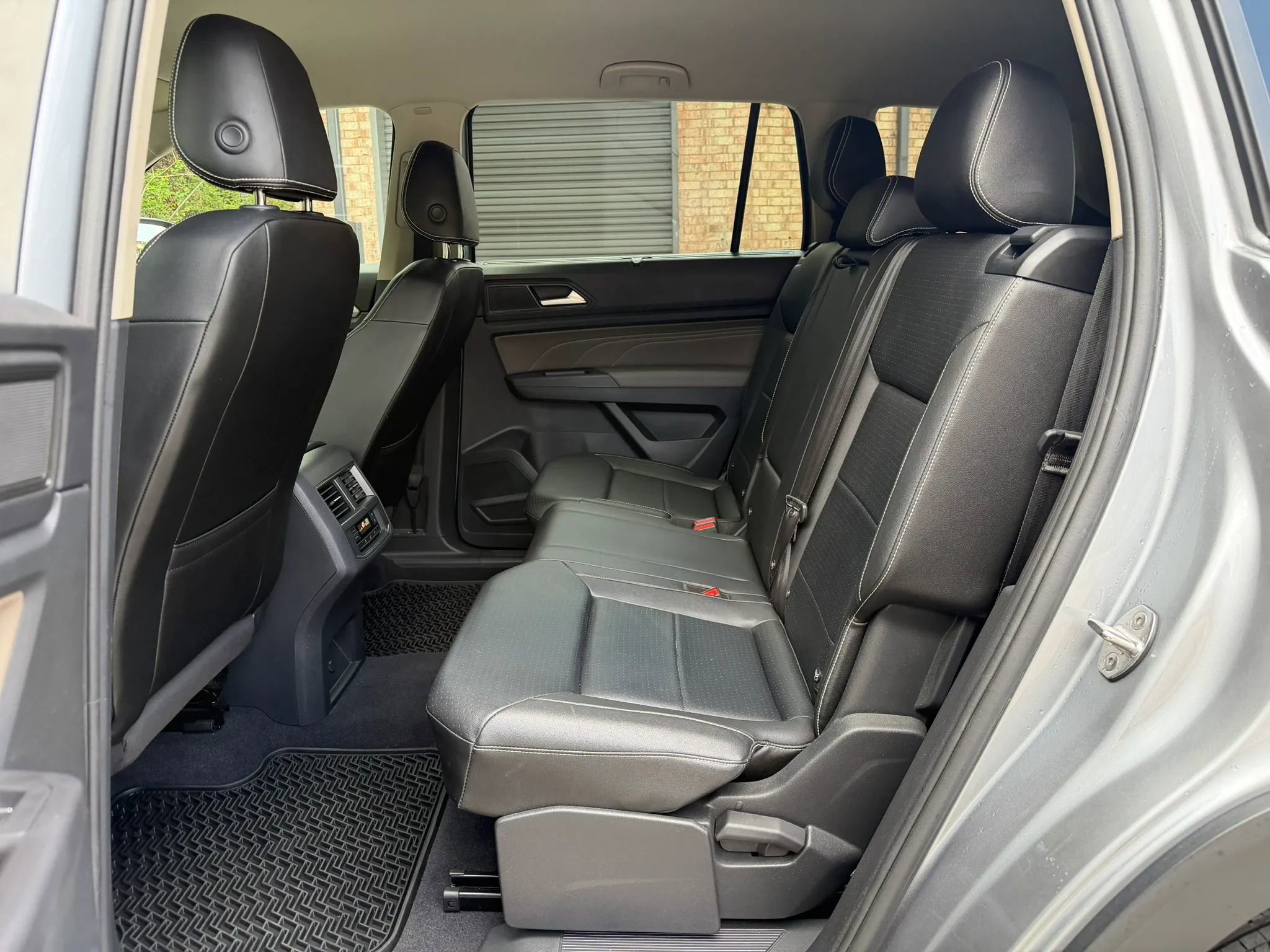 Used 2022 Volkswagen Atlas SE FWD image 22