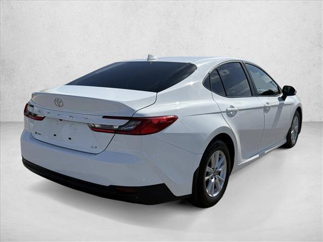 Used 2025 Toyota Camry LE FWD image 5