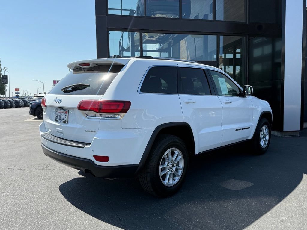 Used 2020 Jeep Grand Cherokee Laredo RWD image 12