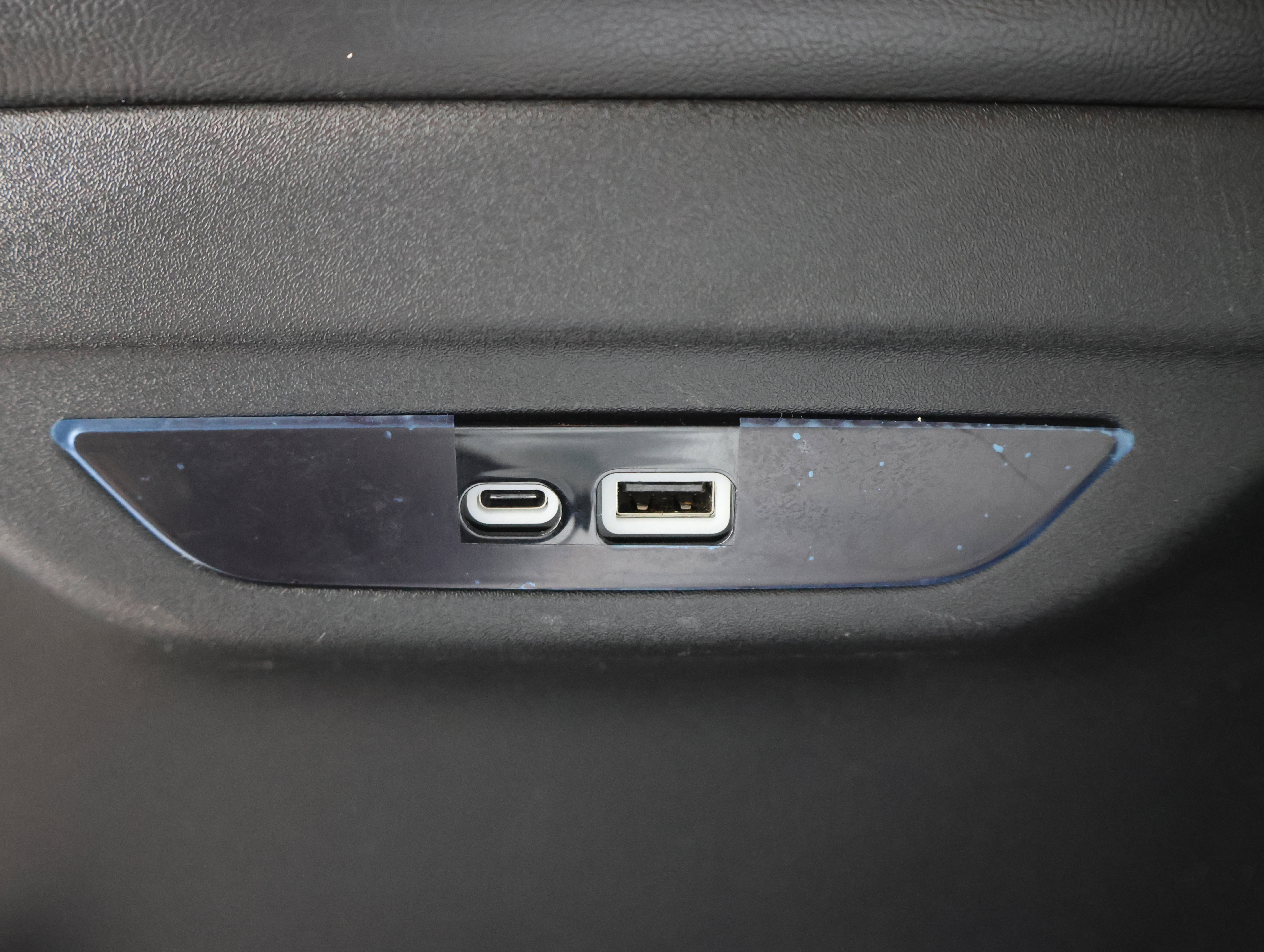 Used 2024 Chrysler Pacifica Touring-L FWD image 36