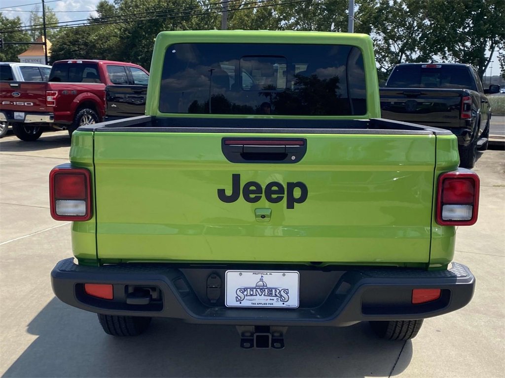 New 2025 Jeep Gladiator Sport image 5