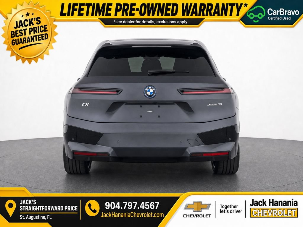 Used 2023 BMW iX xDrive50 w/ Sport Package AWD/4WD image 8