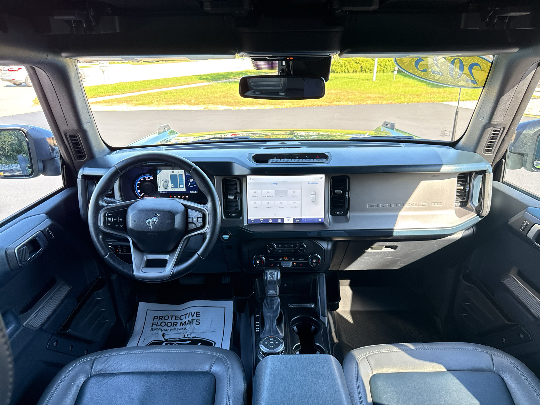 Used 2023 Ford Bronco Outer Banks w/ Sasquatch Package AWD/4WD image 27