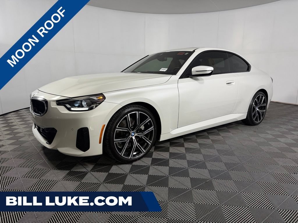 Used 2024 BMW 230i Coupe w/ Convenience Package RWD image 1