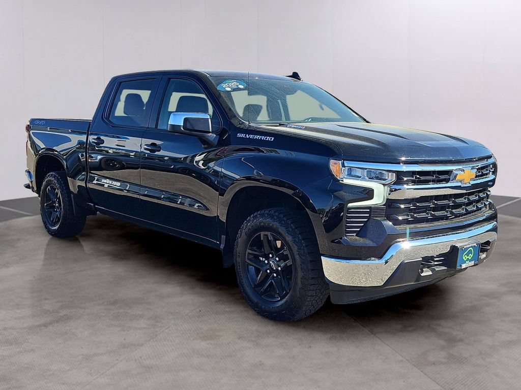Certified 2025 Chevrolet Silverado 1500 LT AWD/4WD image 3