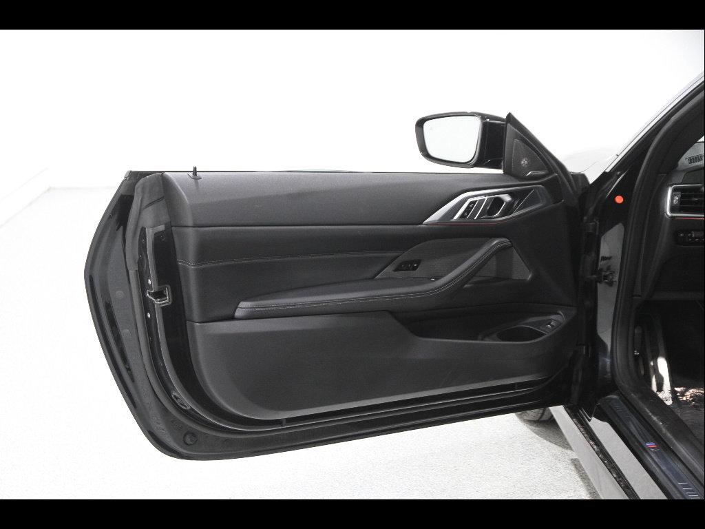 Certified 2023 BMW 430i xDrive Coupe w/ M Sport Package image 4