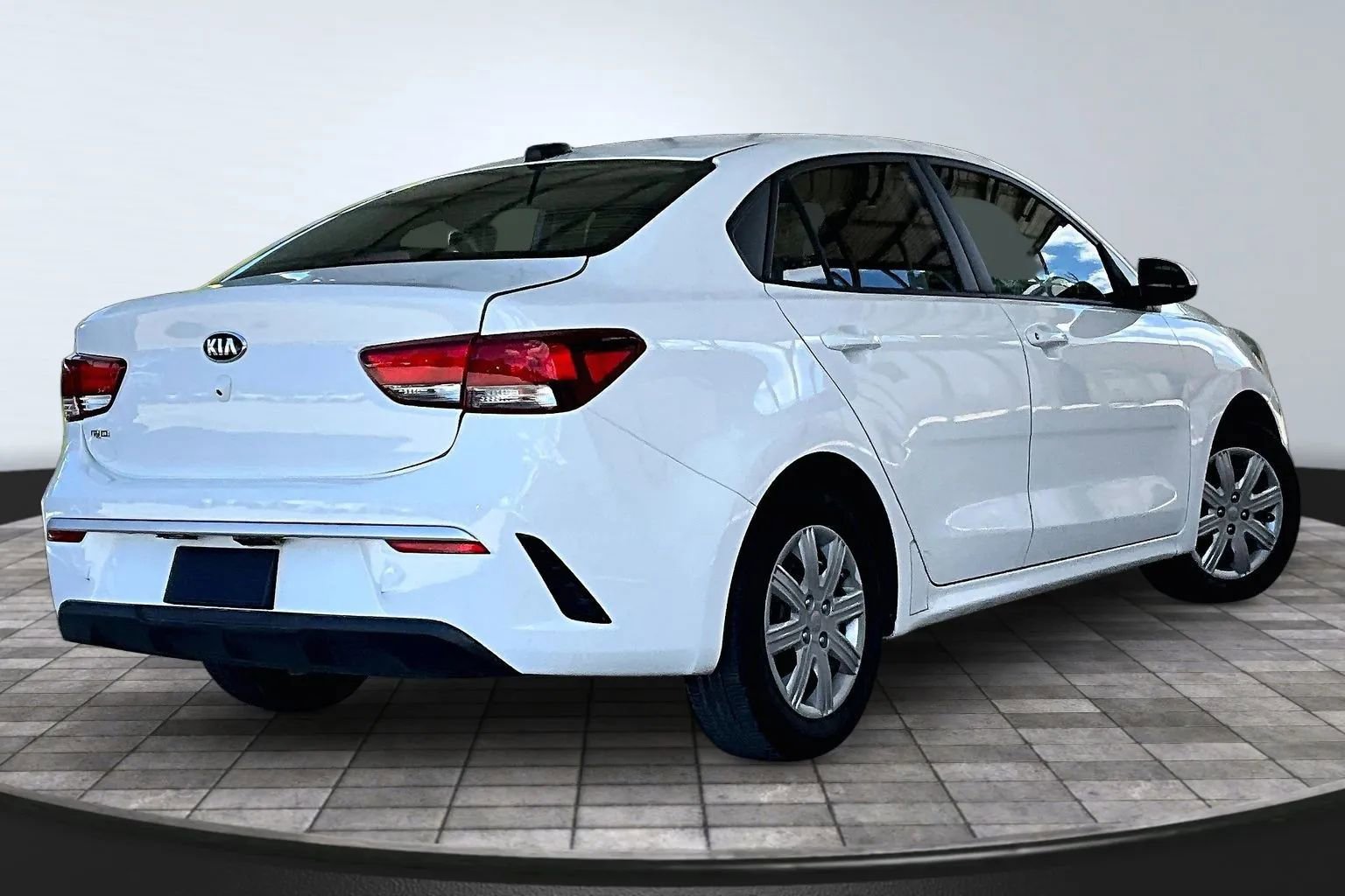Used 2021 Kia Rio LX FWD image 6