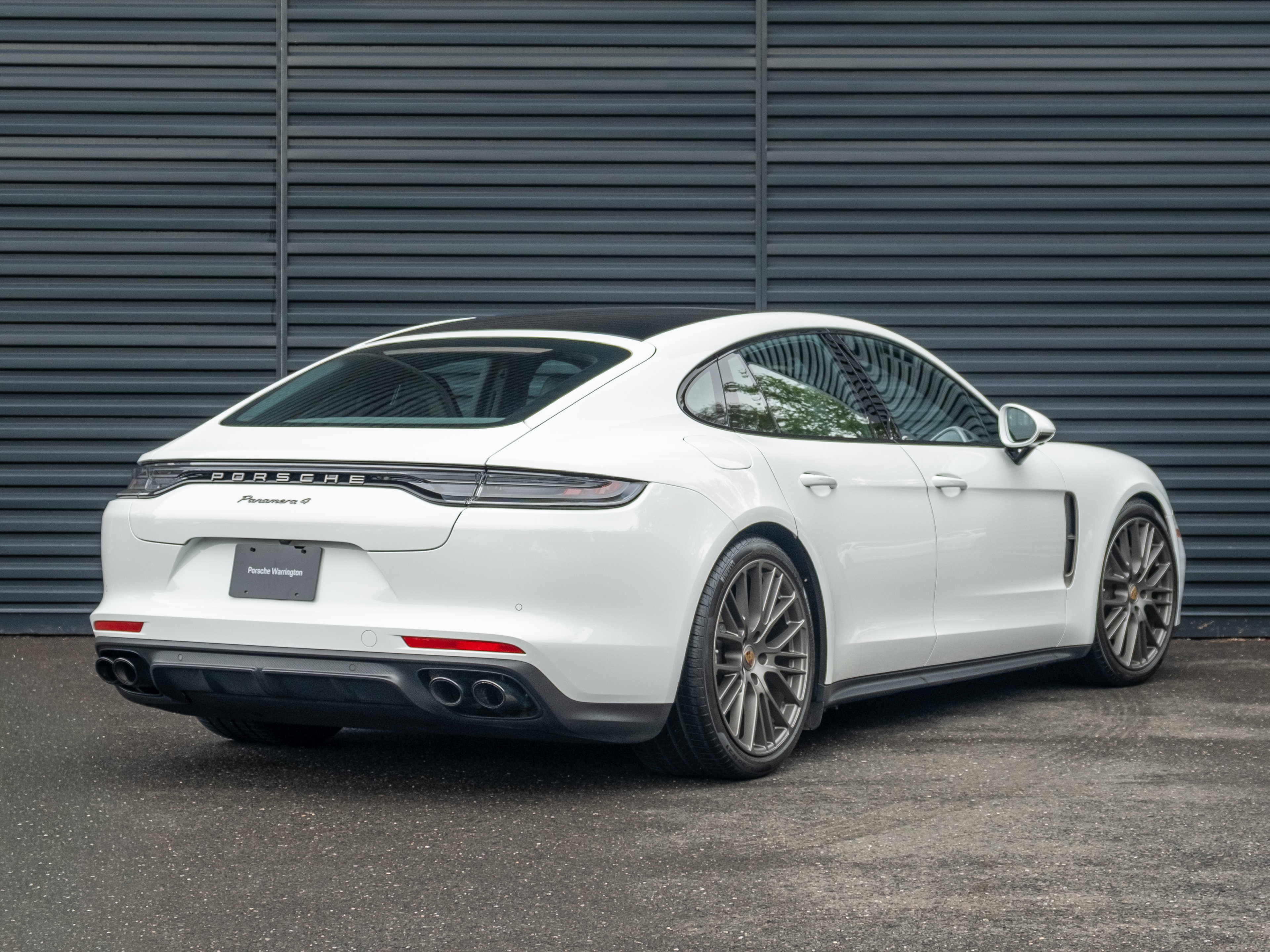Certified 2023 Porsche Panamera 4 Platinum Edition AWD/4WD image 8
