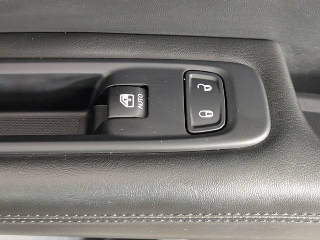 Used 2019 Jeep Compass Latitude AWD/4WD image 35