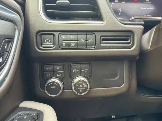 Used 2022 GMC Yukon SLT w/ SLT Premium Package AWD/4WD image 38