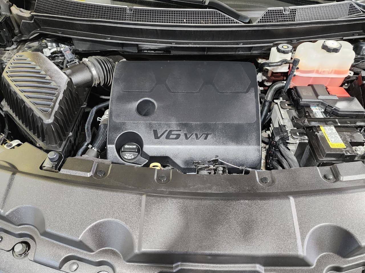 Used 2020 Chevrolet Traverse Premier w/ Redline Edition AWD/4WD image 37
