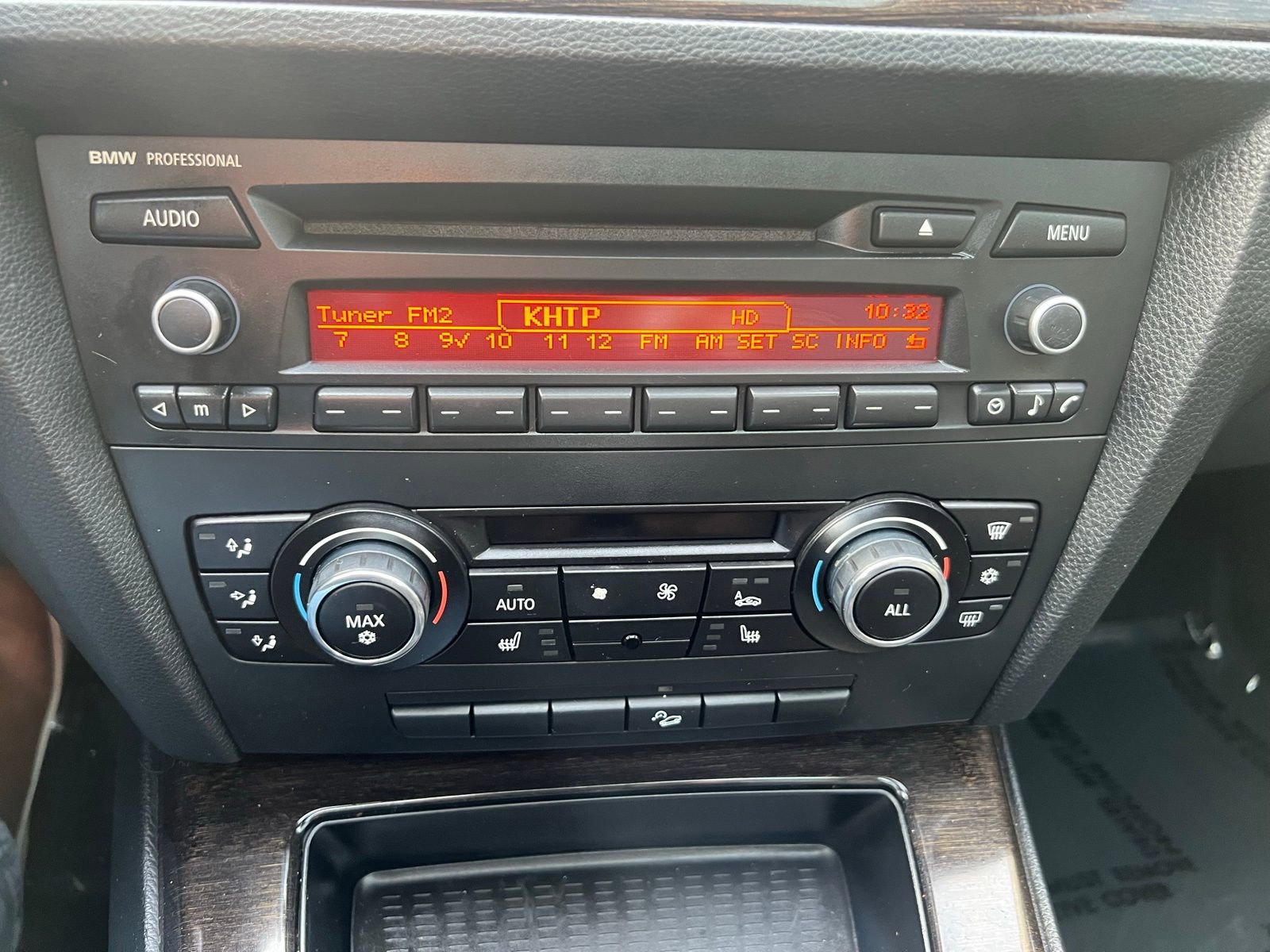 Used 2011 BMW 328i xDrive Coupe image 17