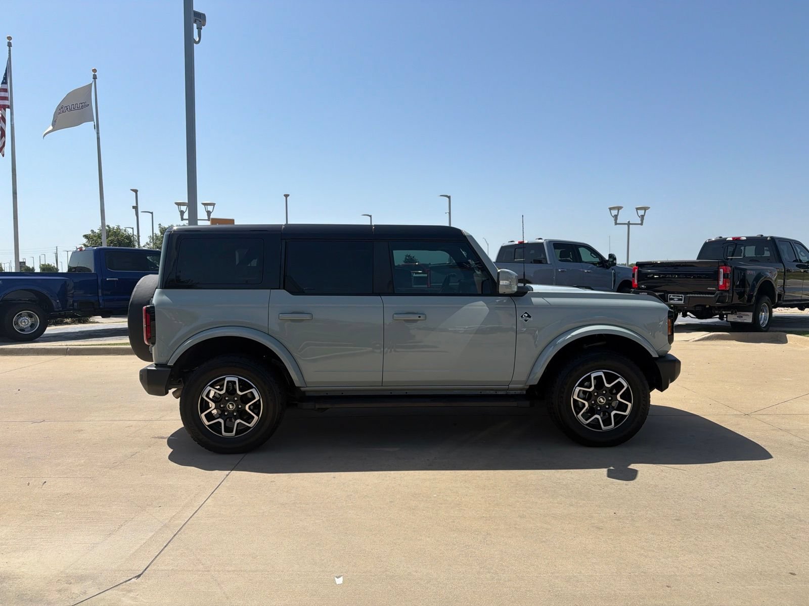 Certified 2024 Ford Bronco Outer Banks AWD/4WD image 7