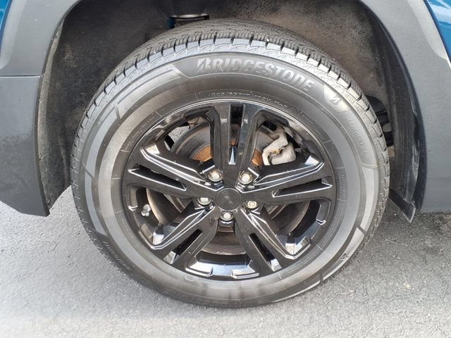 Used 2020 GMC Terrain SLE w/ Driver Convenience Package FWD image 7