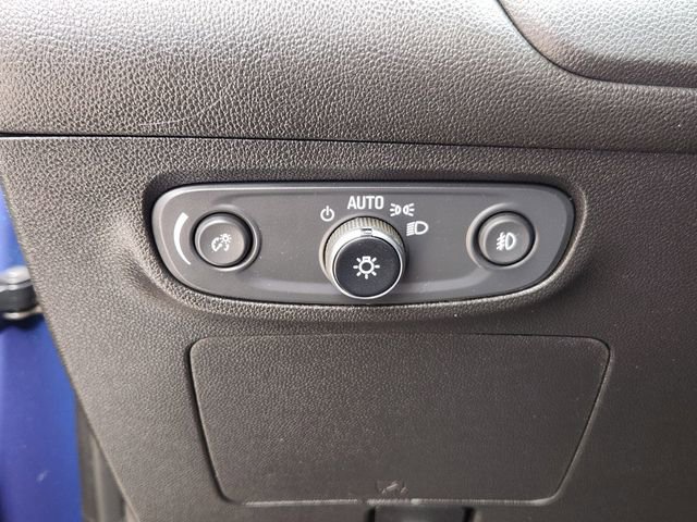 Used 2020 Buick Encore GX Preferred w/ Cold Weather Comfort Package AWD/4WD image 19