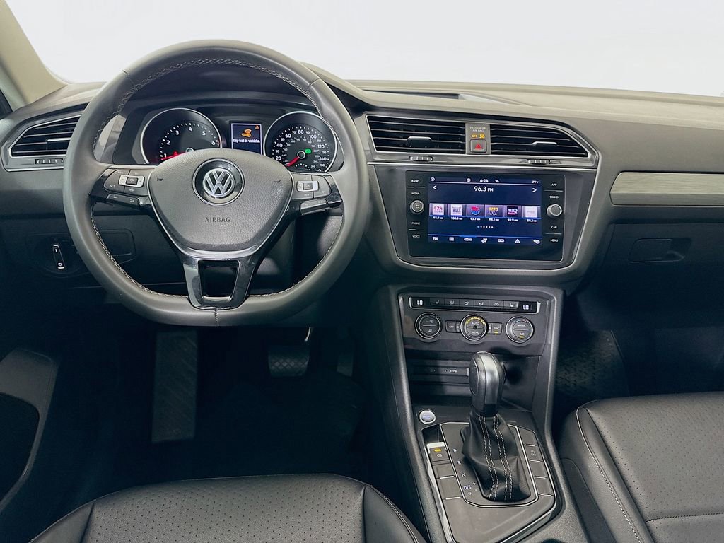 Used 2021 Volkswagen Tiguan SE FWD image 21