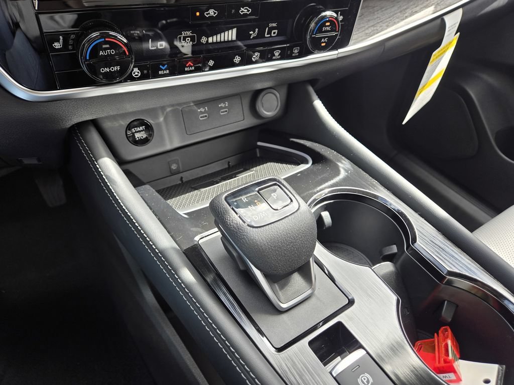 New 2026 Nissan Rogue Platinum w/ Platinum Premium Package AWD/4WD image 15