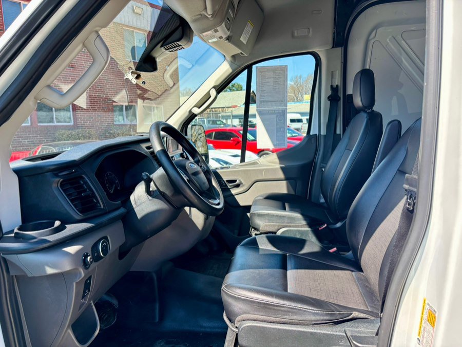 Used 2023 Ford Transit 250 Medium Roof image 12