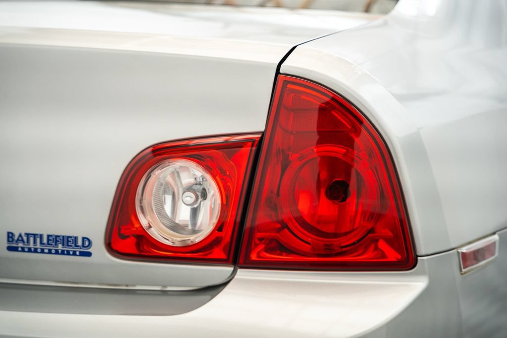 Used 2010 Chevrolet Malibu LS FWD image 8