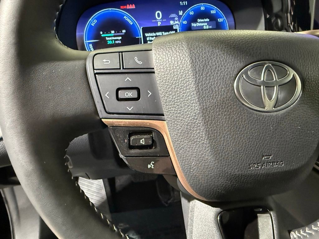 Used 2026 Toyota Crown AWD/4WD image 25