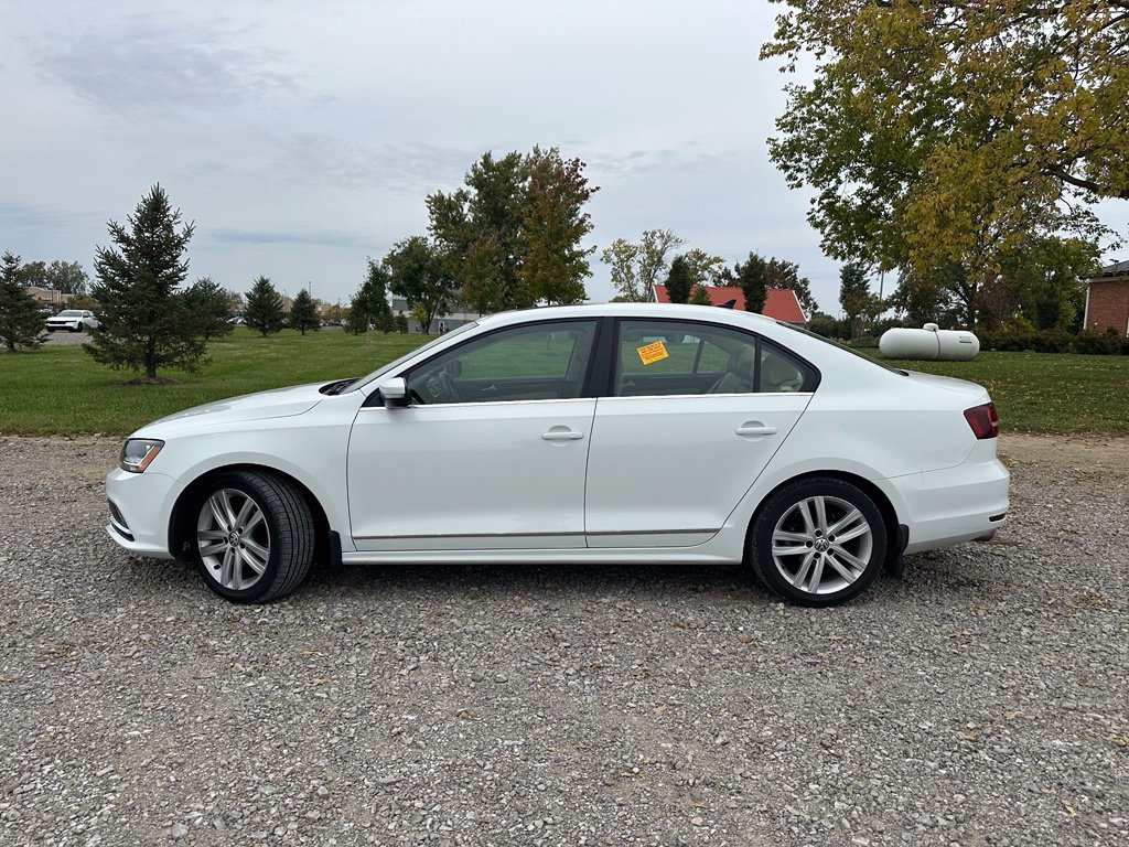 Used 2017 Volkswagen Jetta SEL FWD image 8