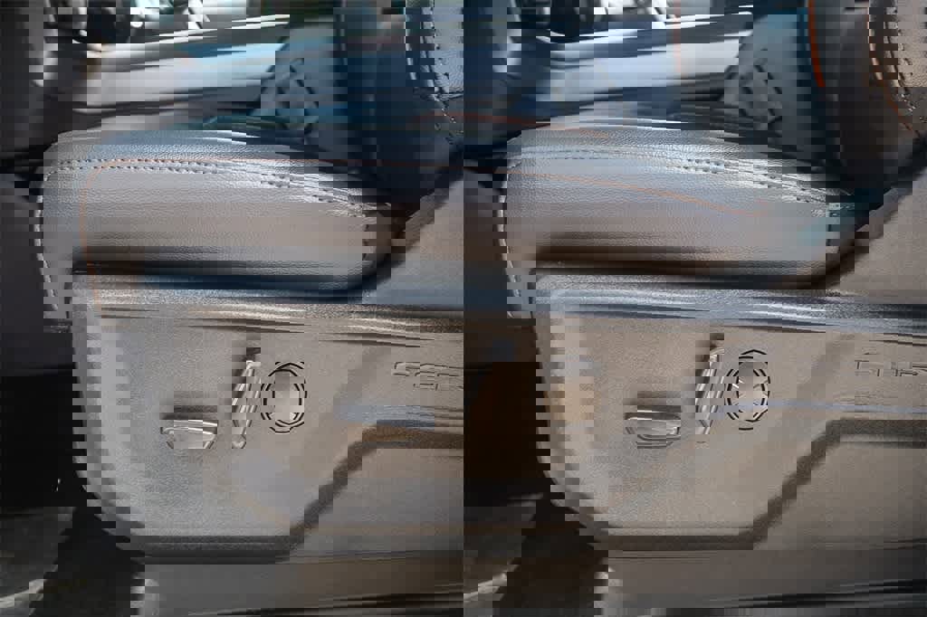 New 2025 Ford F150 Lariat w/ Equipment Group 501A Mid image 20