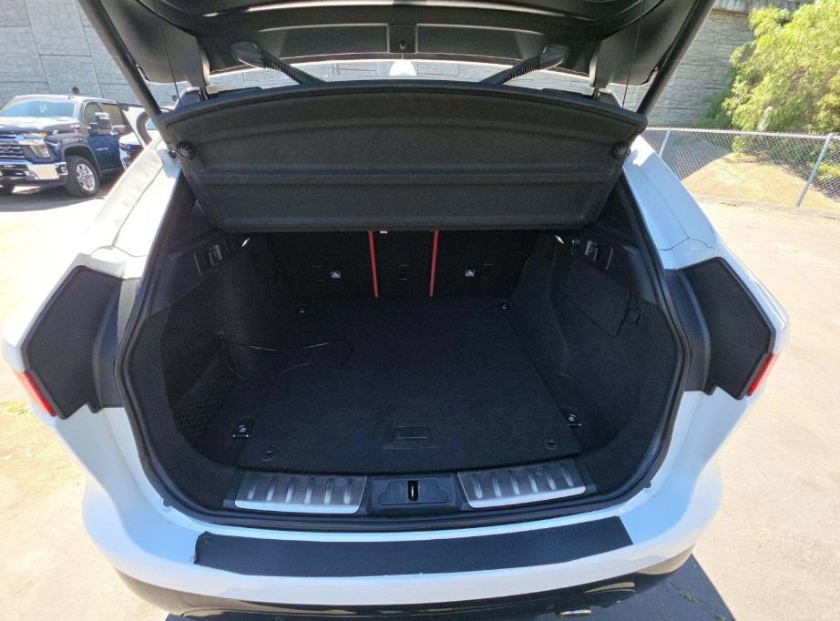 Used 2019 Jaguar F-PACE S image 23