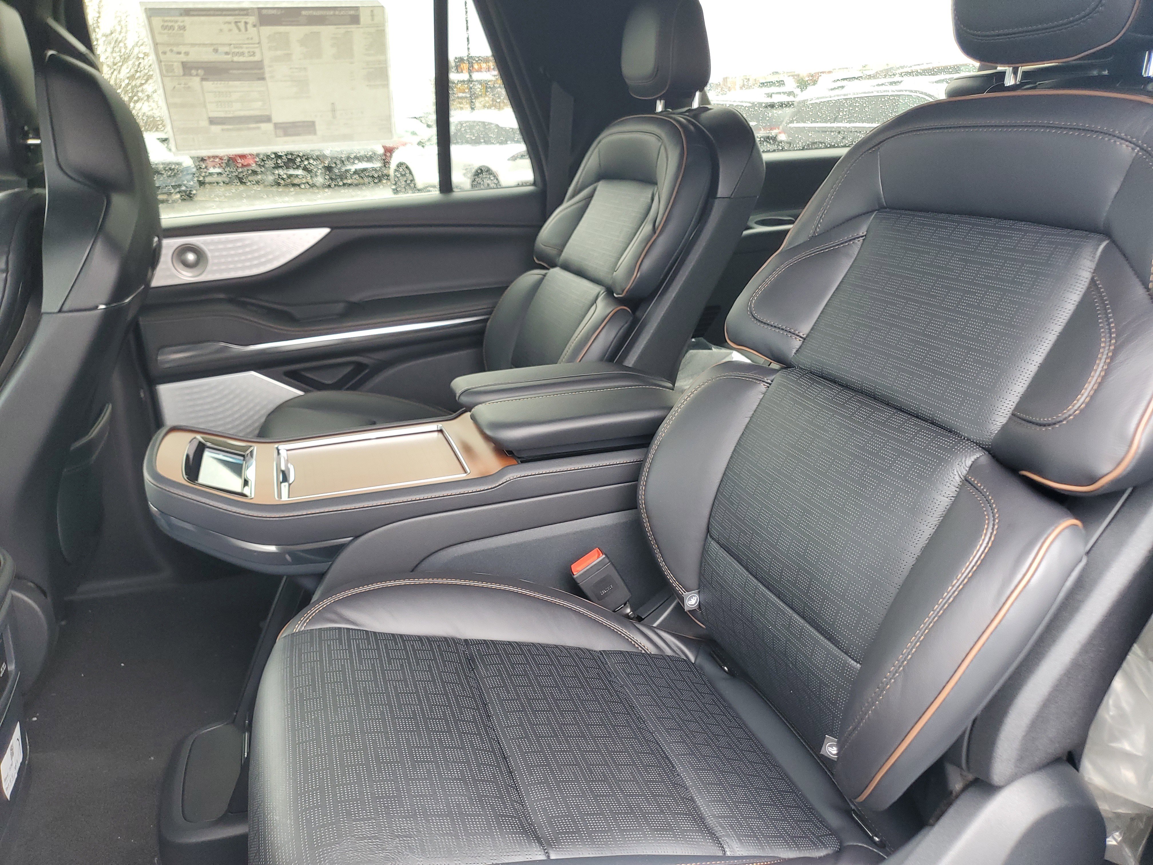 New 2026 Lincoln Navigator L Black Label AWD/4WD image 30