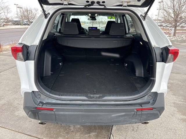 Used 2025 Toyota RAV4 XLE image 8
