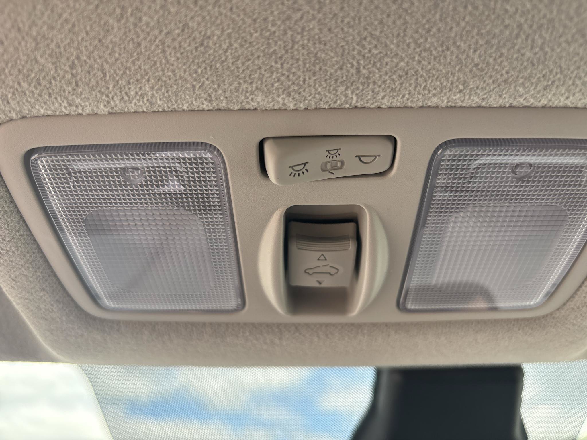 New 2026 Hyundai Venue SEL FWD image 15