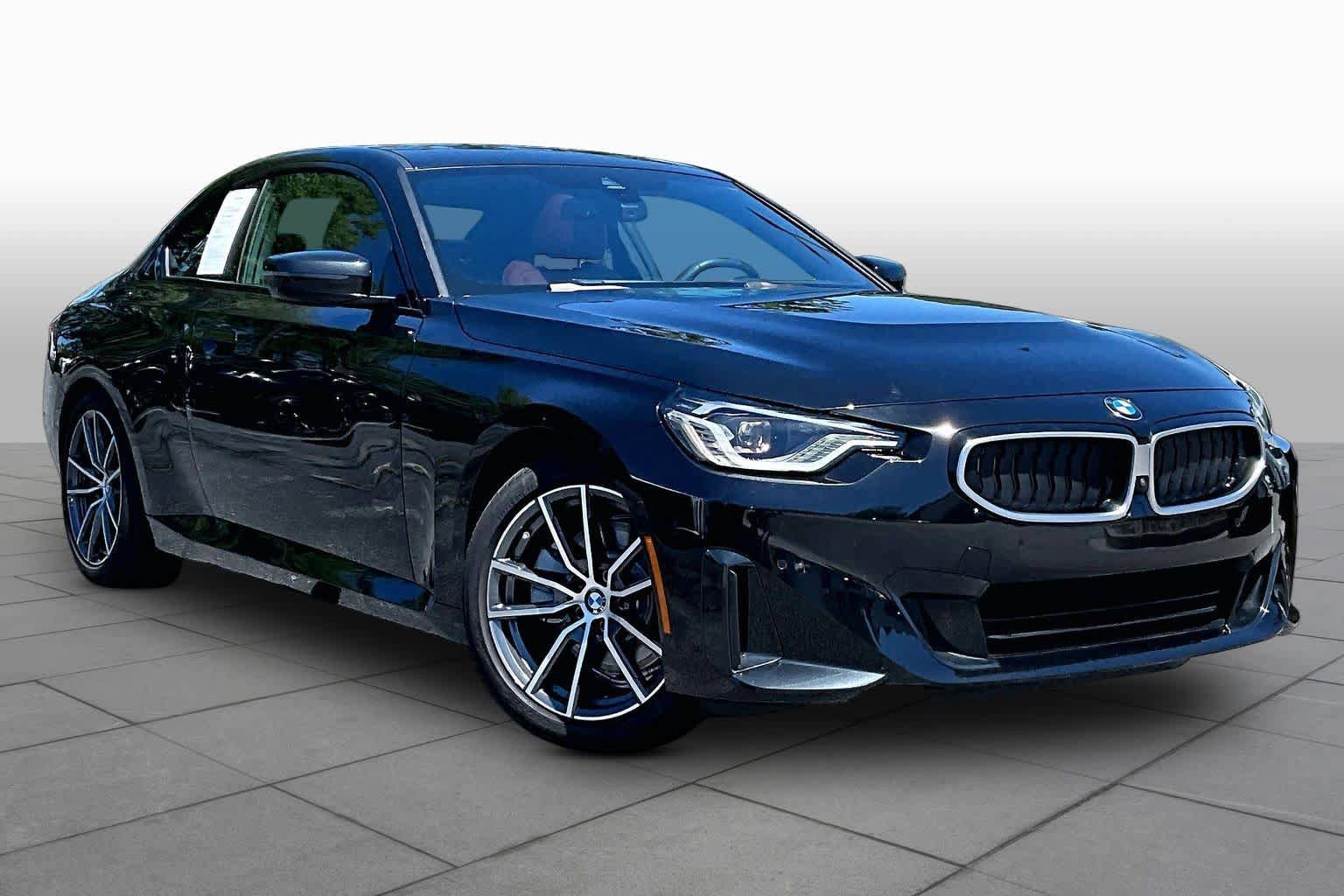 Certified 2025 BMW 230i Coupe w/ Premium Package RWD image 3