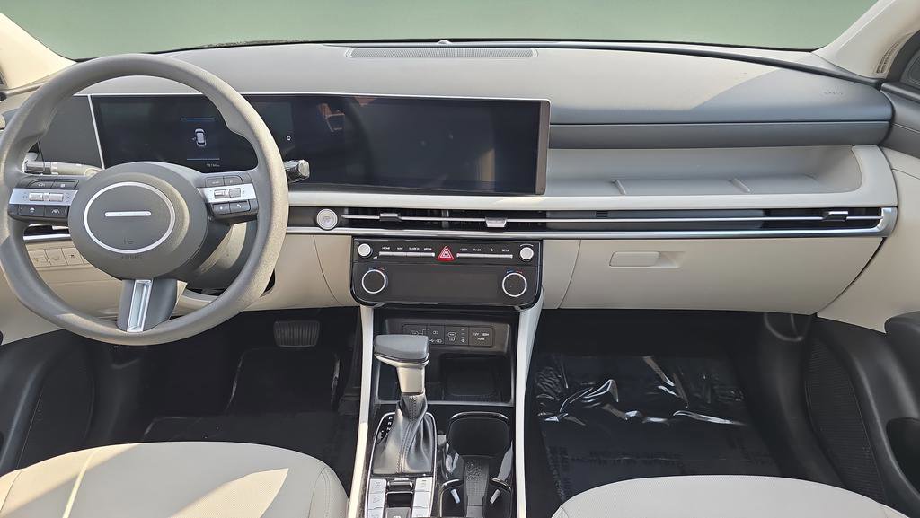 Certified 2025 Hyundai Tucson SEL image 12