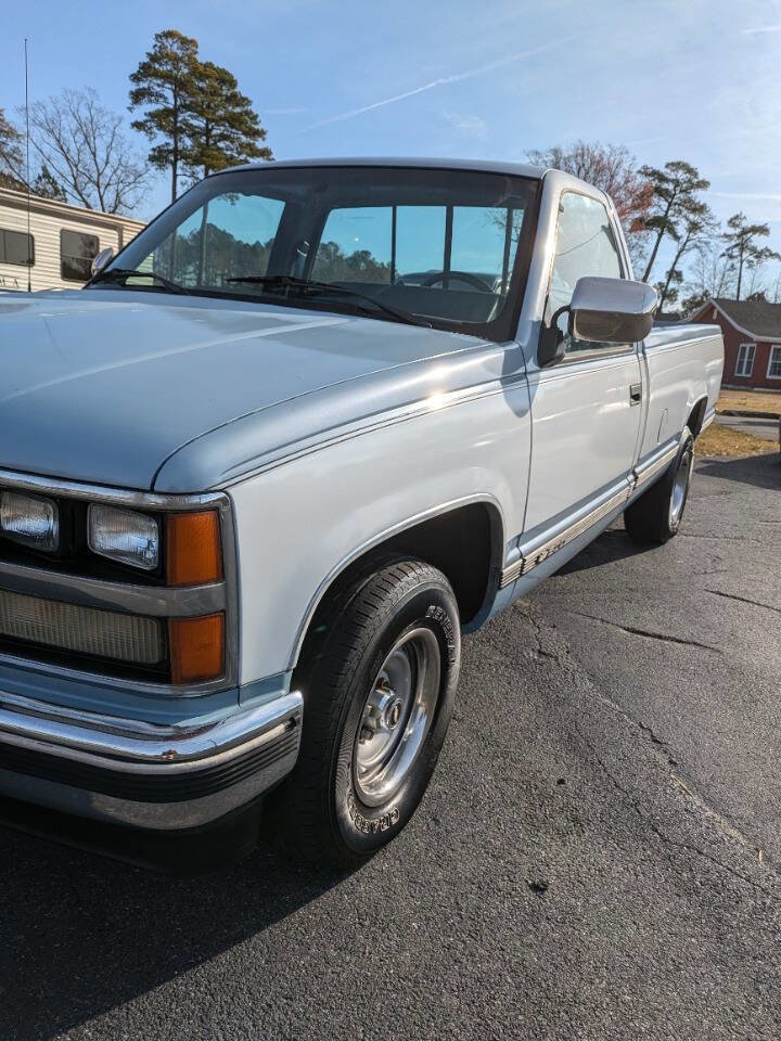 Used 1988 Chevrolet Silverado 1500 2WD Regular Cab image 3