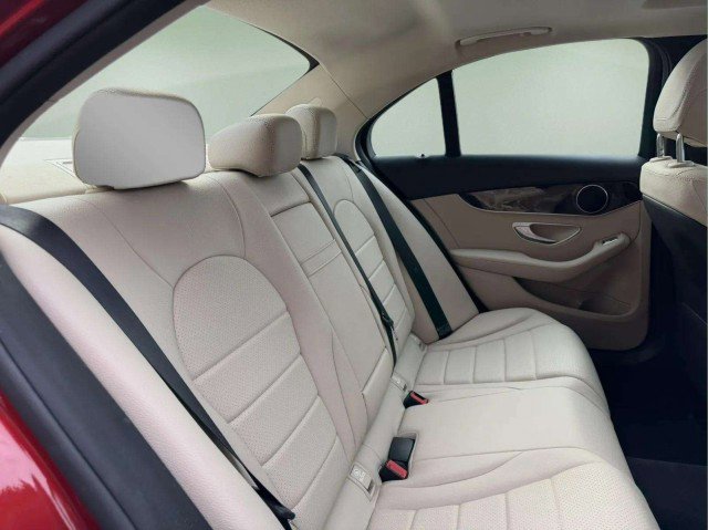 Used 2018 Mercedes-Benz C 300 4MATIC Sedan image 25