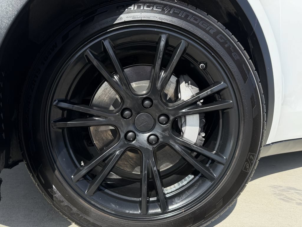 Used 2021 Tesla Model Y Long Range AWD/4WD image 9